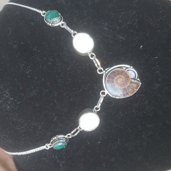 New Ammonite Fossil, Shiva Eye and Emerald 925 Silver Necklace. - Picture 8 of 11